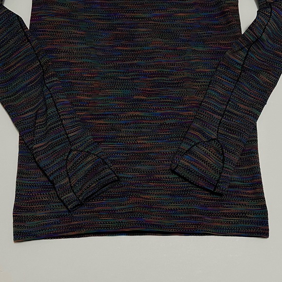 Lululemon Swiftly Tech Long Sleeve 2.0 Black/Rainbow Multi 4/Extra Small Run Top - Picture 6 of 15